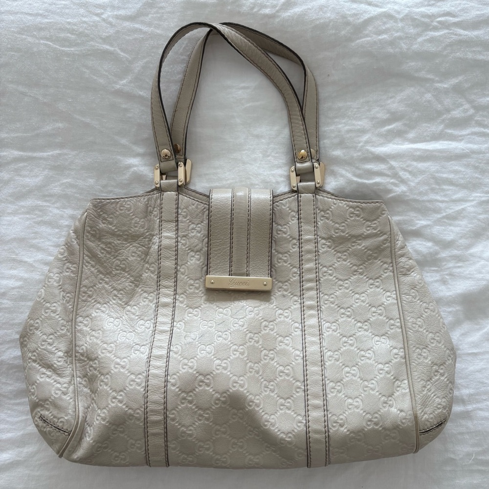 Gucci Guccissima Leather Shoulder Bag